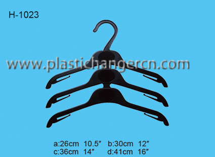 1023 dress hanger