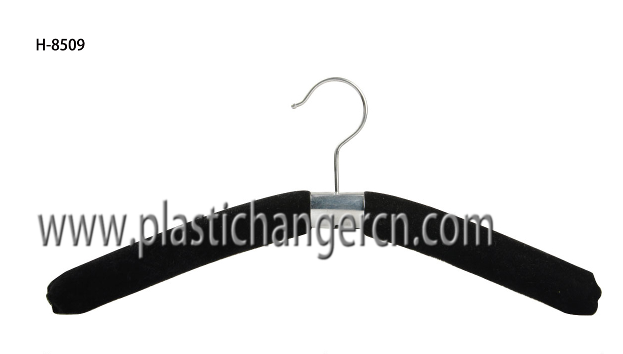 8509 anti-slip foam metal hanger