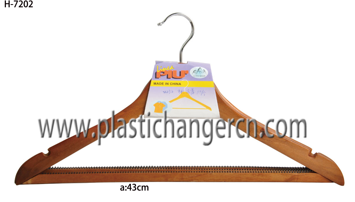 7202 wood  suit hanger