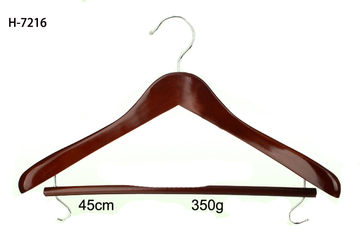 7216 wood coat hanger