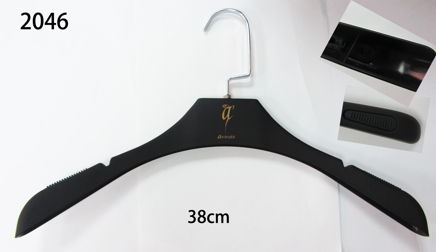 2046 rubber coated coat hanger